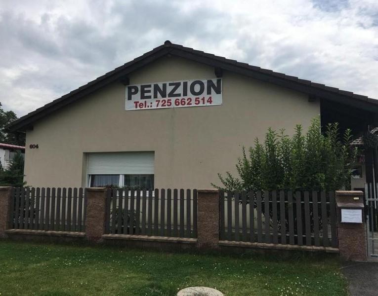 Penzion Kamenak Kamenný Újezd Exterior foto
