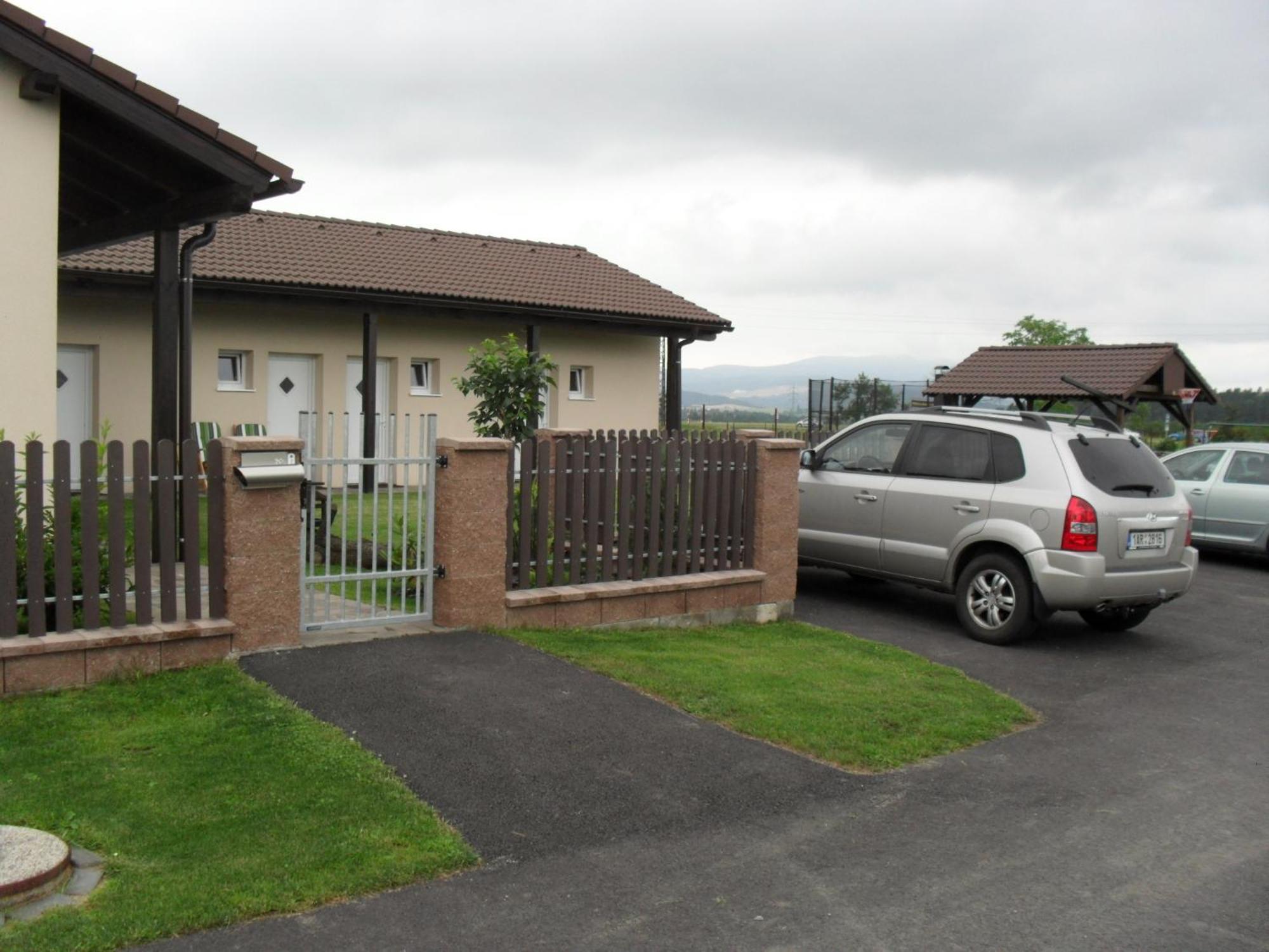 Penzion Kamenak Kamenný Újezd Exterior foto